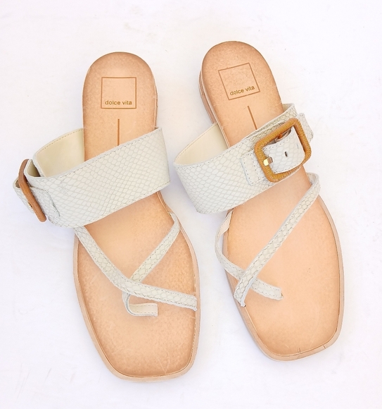 Dolce Vita Revolve Perris Ivory Embossed Sandals - Picture 4 of 7